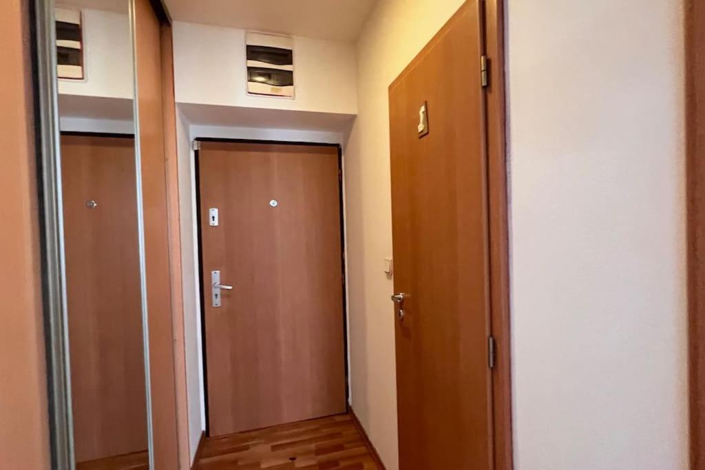 2 Apartment, Near Nivy Centrum Apartmán *